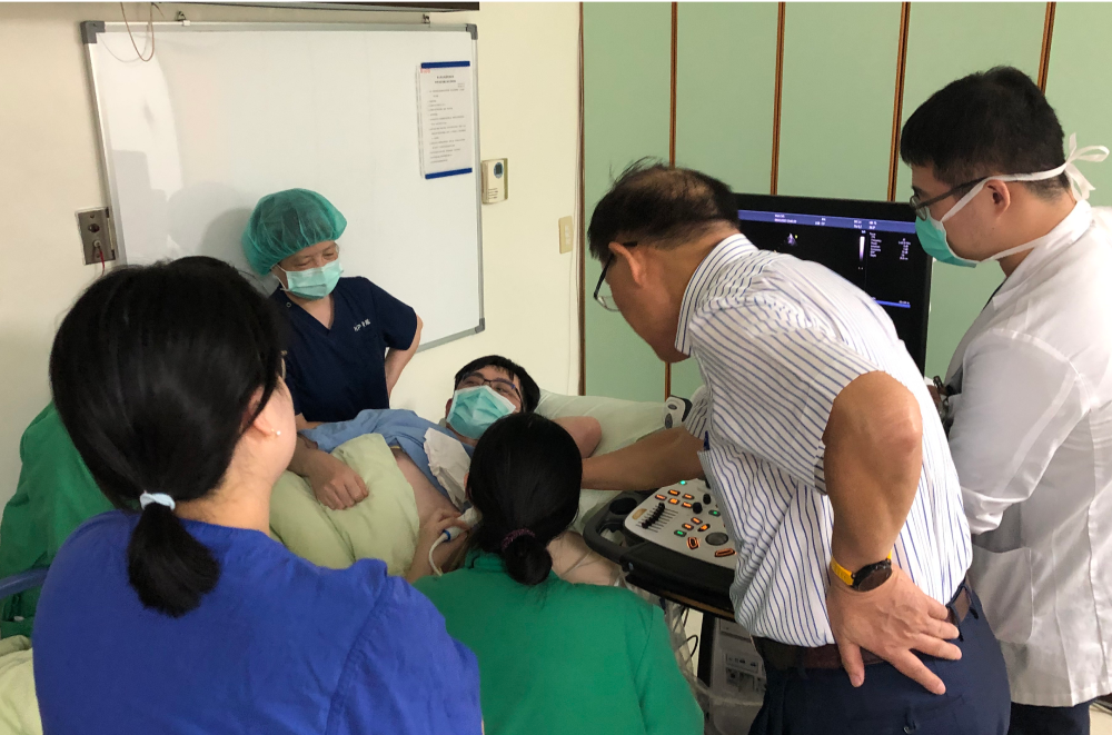 參加美國胸心外醫學會、歐洲胸心外醫學、國際葉克膜學會年會等指標性醫學會議